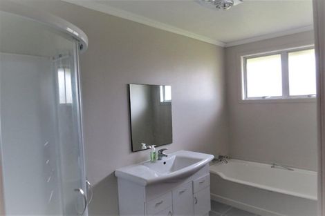 Photo of property in 524 Mountain Road, Lepperton, New Plymouth, 4373