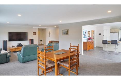 Photo of property in 133 Kendal Avenue, Burnside, Christchurch, 8053