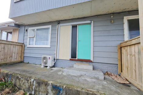 Photo of property in 60 Seafront Road, Castlecliff, Whanganui, 4501