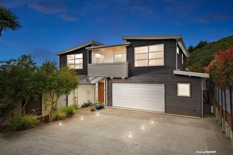 Photo of property in 3 Halewood Grove, Churton Park, Wellington, 6037