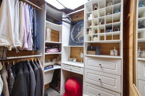 Photo of property in 17 Rice Crescent, Newlands, Wellington, 6037