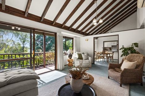 Photo of property in 2 Te Mata Peak Road, Havelock North, 4130