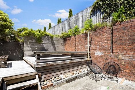 Photo of property in 361 Adelaide Road, Newtown, Wellington, 6021