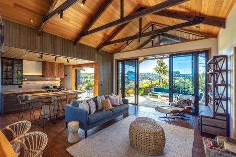 Photo of property in 7 Brown Road, Onetangi, Waiheke Island, 1081