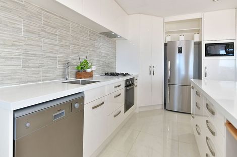 Photo of property in 27 Mariner Drive, Gulf Harbour, Whangaparaoa, 0930