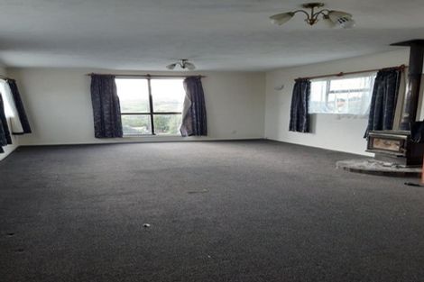 Photo of property in 142 Mark Avenue, Grenada Village, Wellington, 6037