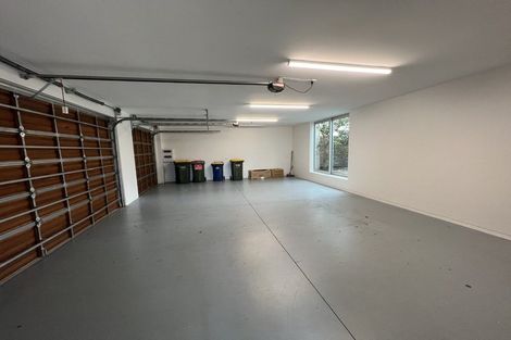 Photo of property in 451 East Coast Road, Murrays Bay, Auckland, 0630