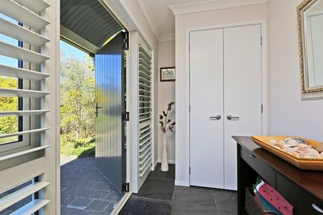 Photo of property in 15 Woodford Heights, Havelock North, 4130