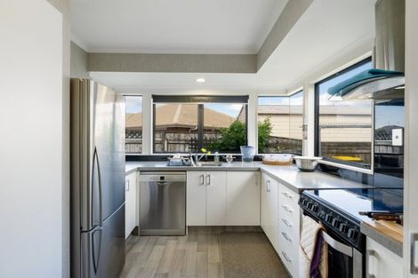 Photo of property in 4 Verbena Glen, Mount Maunganui, 3116