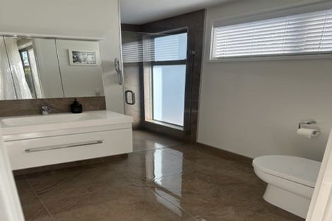 Photo of property in 8 Awatira Drive, Papamoa Beach, Papamoa, 3118