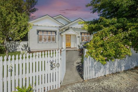 Photo of property in 30 Granville Street, Silverstream, Upper Hutt, 5019