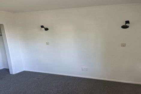 Photo of property in 20 Chilcott Road, Henderson, Auckland, 0612