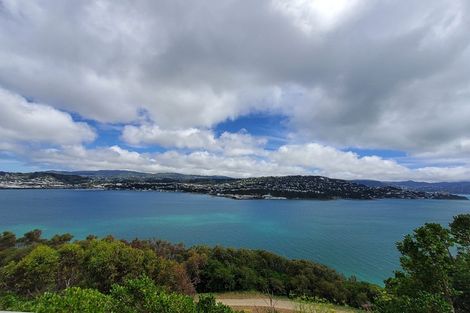 Photo of property in 27 Kaikoura Street, Maupuia, Wellington, 6022