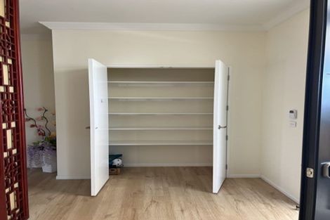 Photo of property in 12 Te Awa Place, Red Beach, 0932