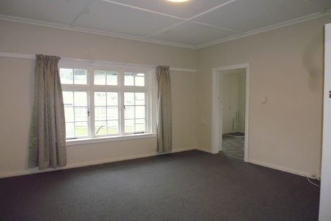 Photo of property in 83 Cambridge Terrace, Waterloo, Lower Hutt, 5011
