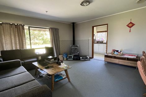Photo of property in 2/9 Windy Ridge Road, Glenfield, Auckland, 0629