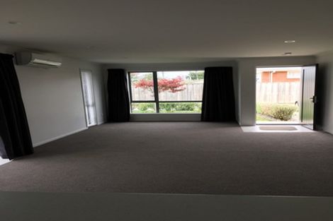 Photo of property in 2/28 Hobson Street, Thorndon, Wellington, 6011