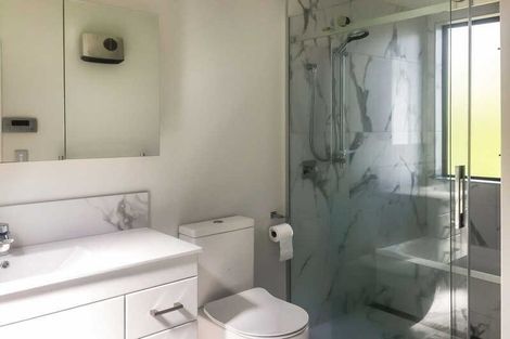 Photo of property in 18 Sunvale Terrace, Cashmere, Christchurch, 8022