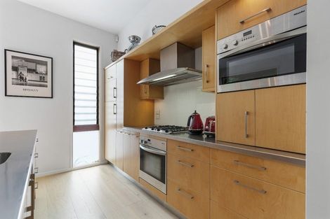 Photo of property in 48a-48b Anglesea Street, Freemans Bay, Auckland, 1011