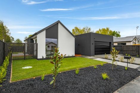 Photo of property in 62 Flaxmill Road, Harewood, 8051