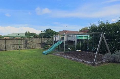 Photo of property in 25 Admiral Crescent, Flagstaff, Hamilton, 3210