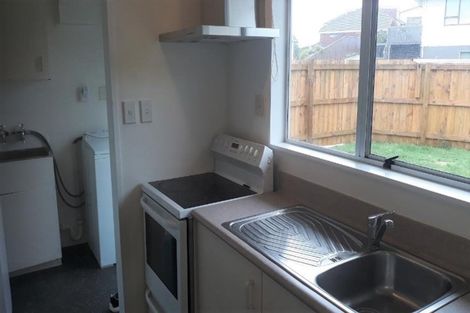 Photo of property in 28 Kaikoura Street, Maupuia, Wellington, 6022