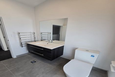 Photo of property in 2 Houhere Street, Paraparaumu, 5032