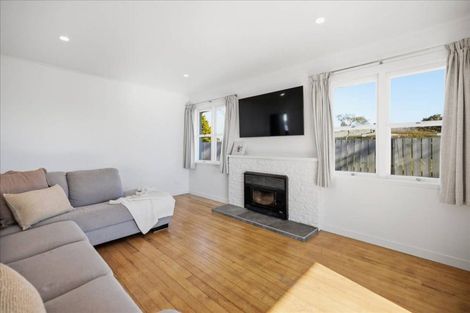 Photo of property in 9 Gordon Street, Te Puke, 3119