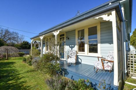 Photo of property in 27 Garrison Street, Carterton, 5713