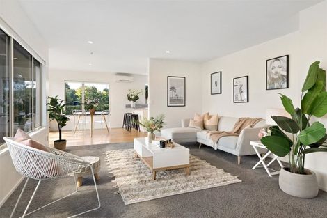 Photo of property in 33 Oregon Drive, Kelvin Heights, Queenstown, 9300