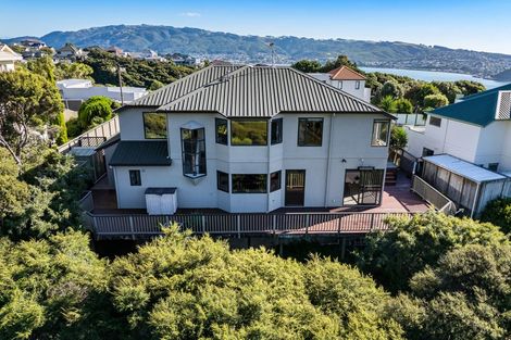 Photo of property in 8 Glengavel Grove, Papakowhai, Porirua, 5024
