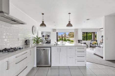 Photo of property in 22 Watkins Road, Cambridge, 3434