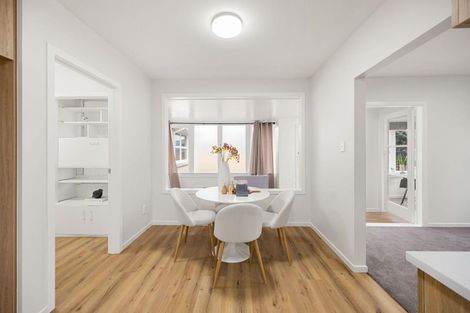 Photo of property in 35 Sandwich Road, St Andrews, Hamilton, 3200