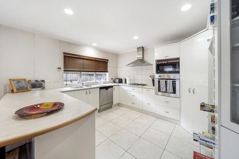 Photo of property in 80 Middlefield Drive, Flat Bush, Auckland, 2016