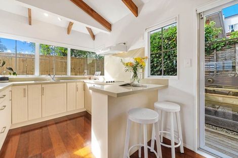 Photo of property in 2/25 College Road, Northcote, Auckland, 0627