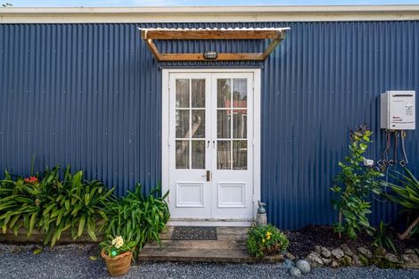 Photo of property in 6 Domain Road, Onerahi, Whangarei, 0110