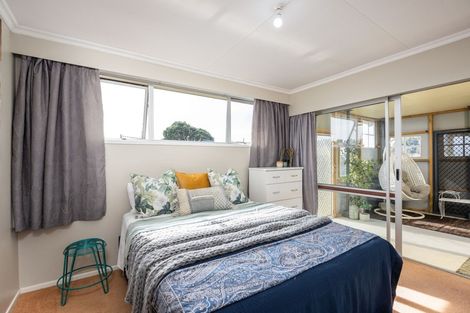 Photo of property in 27 High Street East, Waitara, 4320