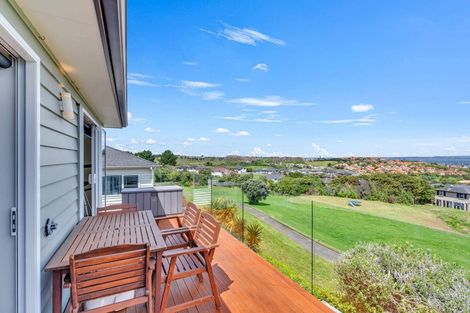 Photo of property in 141 Alec Craig Way, Gulf Harbour, Whangaparaoa, 0930