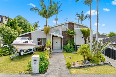 Photo of property in 44 Westpark Drive, West Harbour, Auckland, 0618