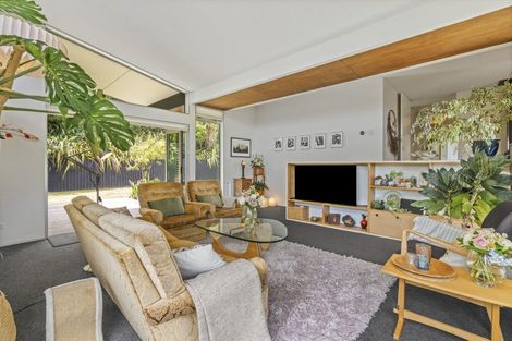 Photo of property in 94 Sidlaw Street, Strathmore Park, Wellington, 6022