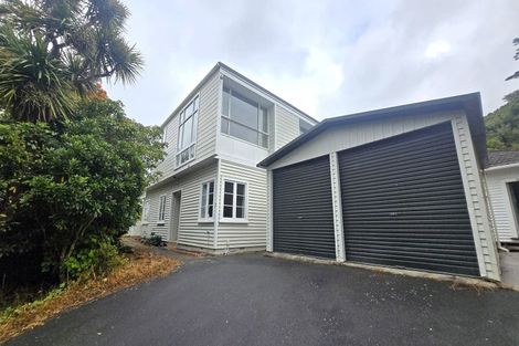 Photo of property in 75 Chamberlain Road, Karori, Wellington, 6012