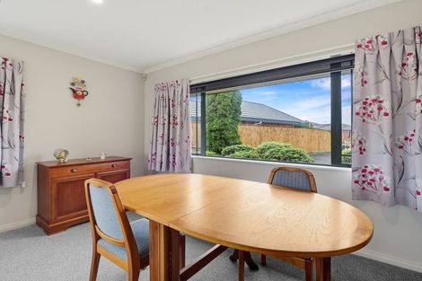 Photo of property in 52 Tennyson Avenue, Kelvin Grove, Palmerston North, 4414