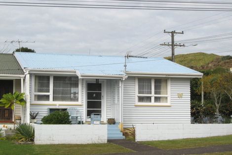 Photo of property in 2/23 Oranga Street, Marfell, New Plymouth, 4310