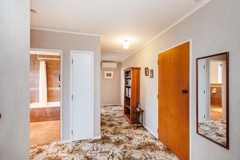 Photo of property in 28 Kennedy Avenue, Feilding, 4702