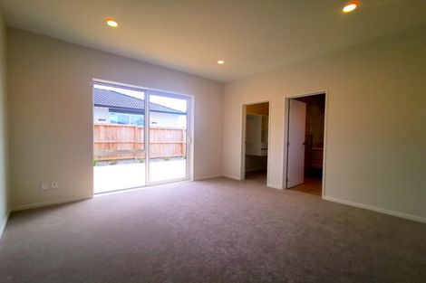 Photo of property in 69 Nobilo Road, Kumeu, 0810