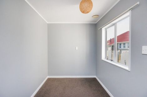 Photo of property in 6 Thames Street, Roslyn, Palmerston North, 4414