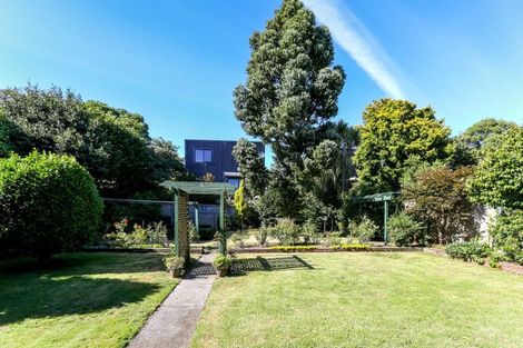 Photo of property in 35a Breakwater Road, Moturoa, New Plymouth, 4310