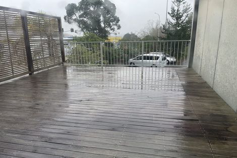 Photo of property in 6/222 Albany Highway, Schnapper Rock, Auckland, 0632