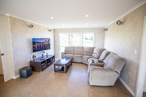 Photo of property in 3354 Kaipara Coast Highway, Glorit, Warkworth, 0984