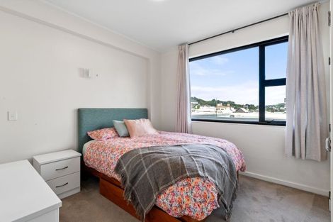 Photo of property in 17 Kent Terrace - Kent Apartments, 5c/16 Kent Terrace, Mount Victoria, Wellington, 6011
